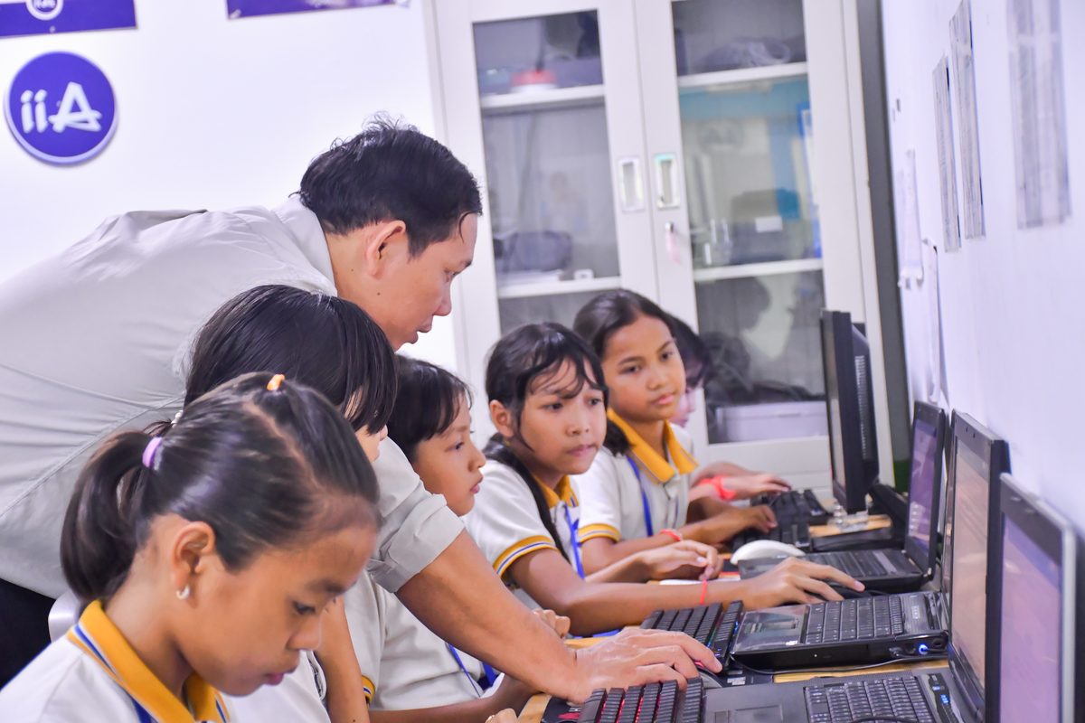IIA computer class